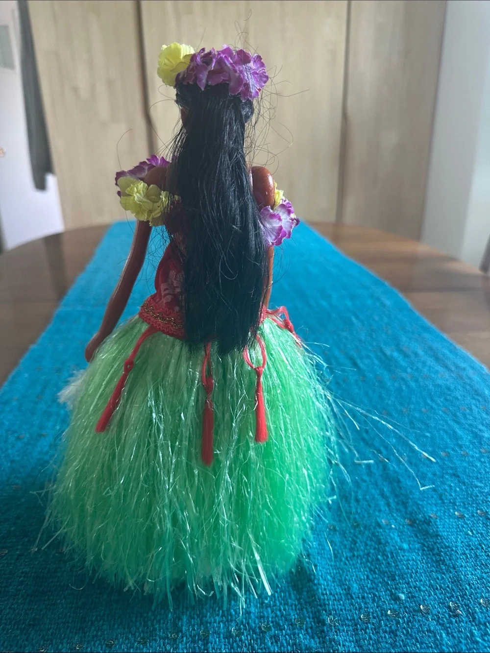 Vintage 1993 Tzu Ling Musical Dancing Hawaiian Hula Girl Doll - Pearly Shells